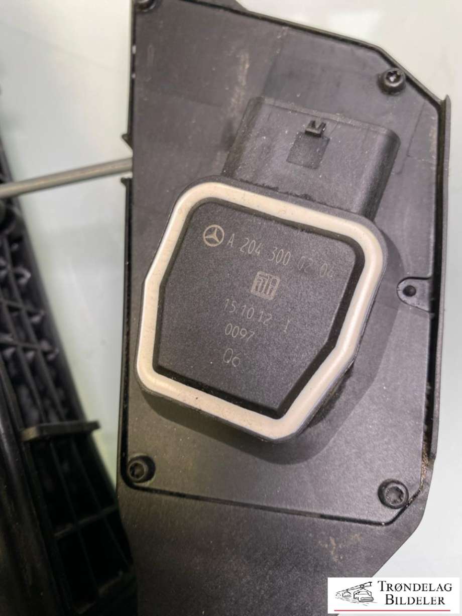 Pedal gass til Mercedes CLS 2011-2017 (C218) (C218) (A2043000204|)