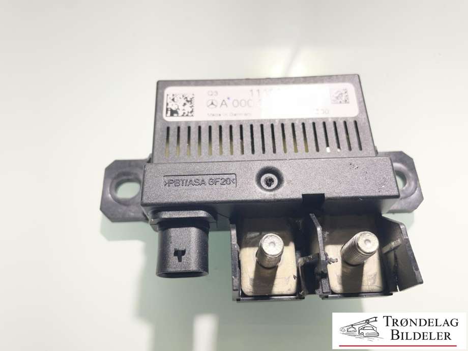 Rele diverse til Mercedes CLS 2011-2017 (C218) (C218) (A 000 982 202 3|)