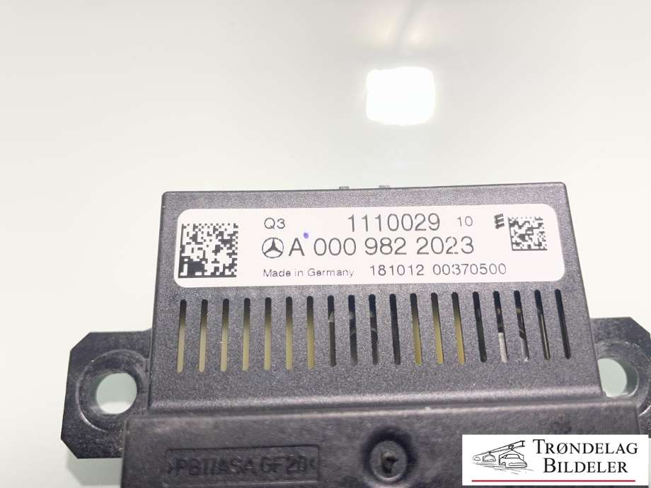 Rele diverse til Mercedes CLS 2011-2017 (C218) (C218) (A 000 982 202 3|)