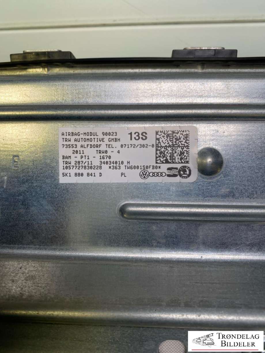 Airbag kne til VW Golf VI 2008-2012  (5K1880841D|)