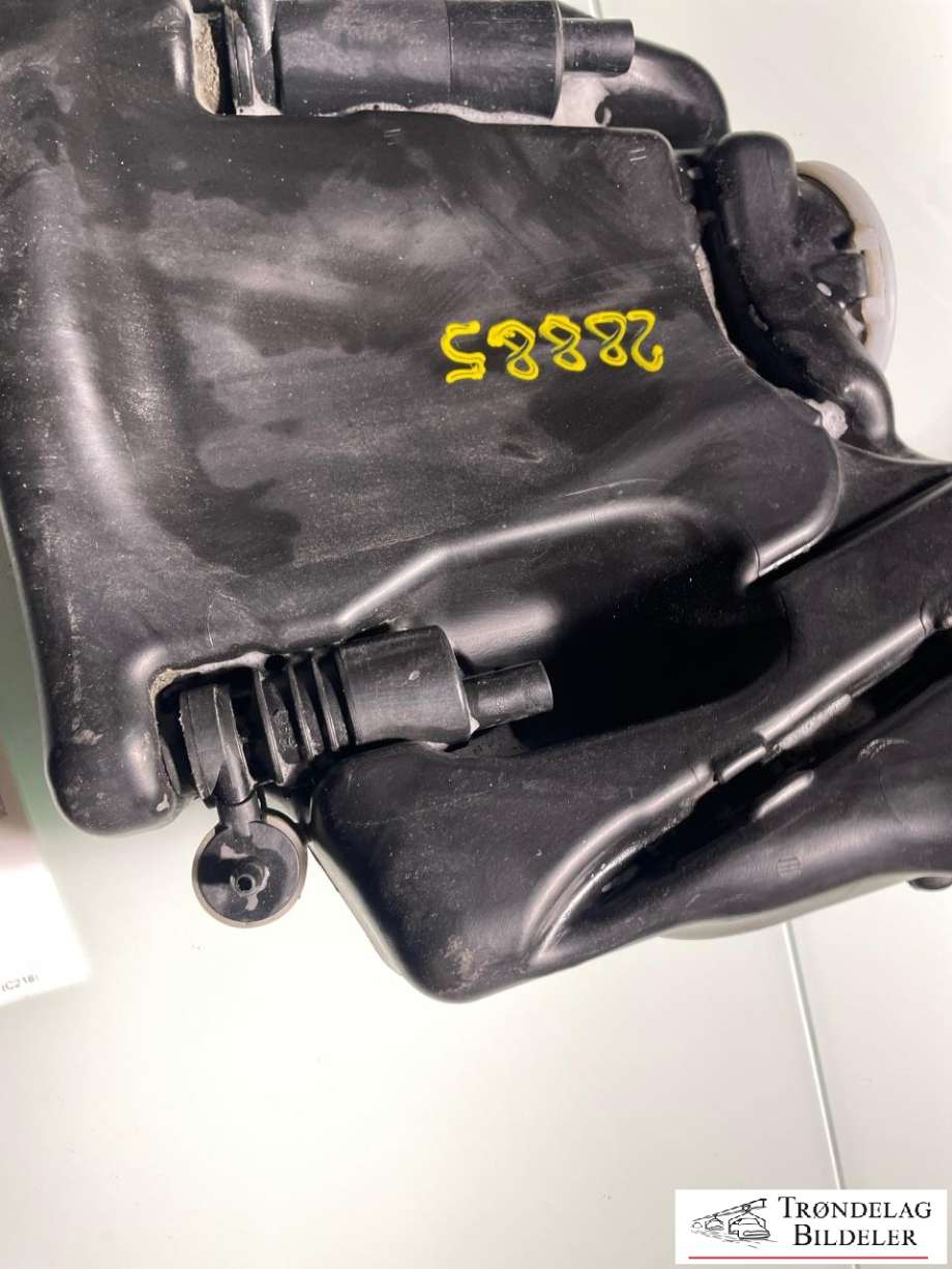 Spylertank til Mercedes CLS 2011-2017 (C218) (C218) (A2048691220|A2048602260|)