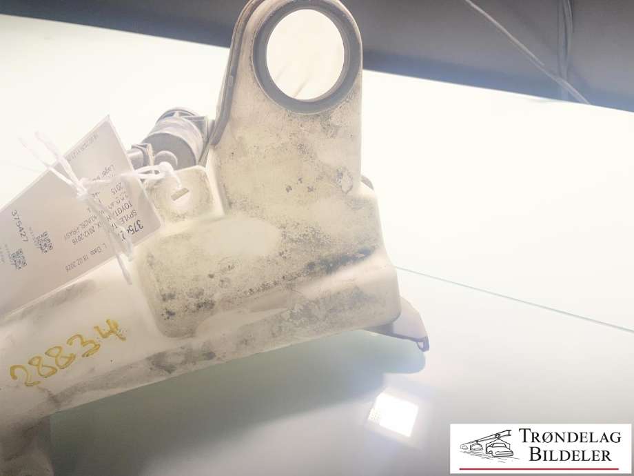 Spylertank til Toyota Hilux 2012-2016  (8535571011|)