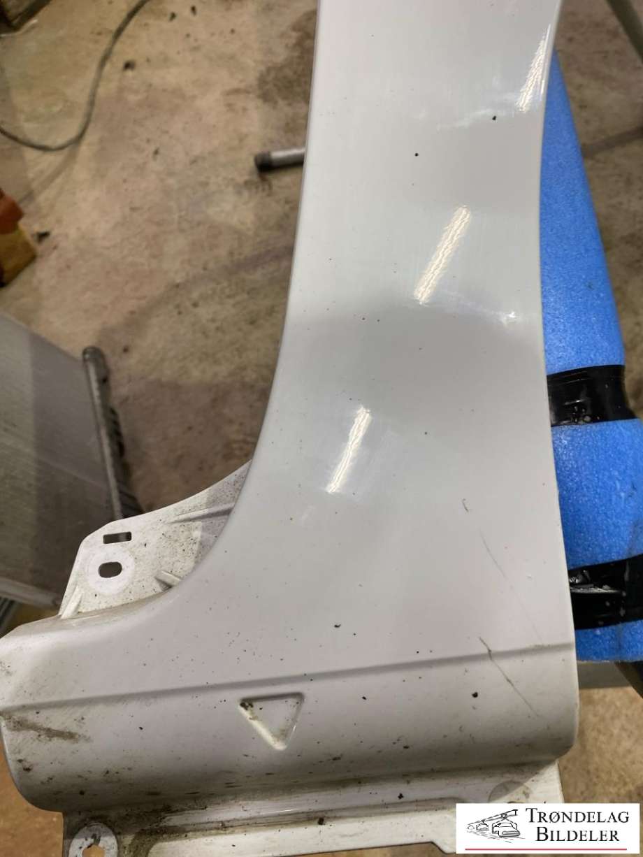 Skjerm høyre foran til Renault Kangoo 2008-2021 (Type II)  (631002210R|631007558R|)