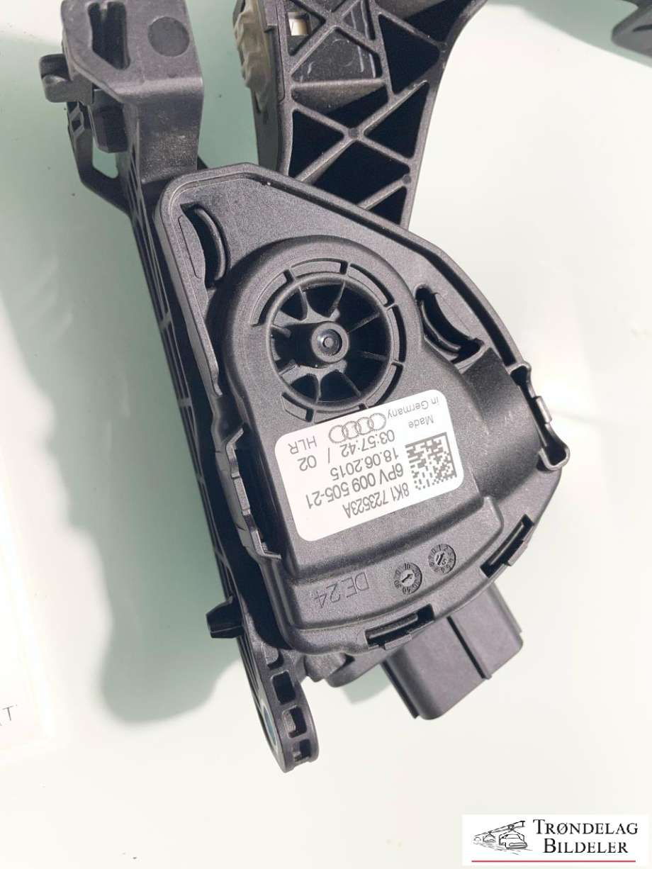 Pedal gass til Audi A6, Allroad 2015-2019 (Type III, Fase 2) (C7) (C7) (8K1 723 523 A|)