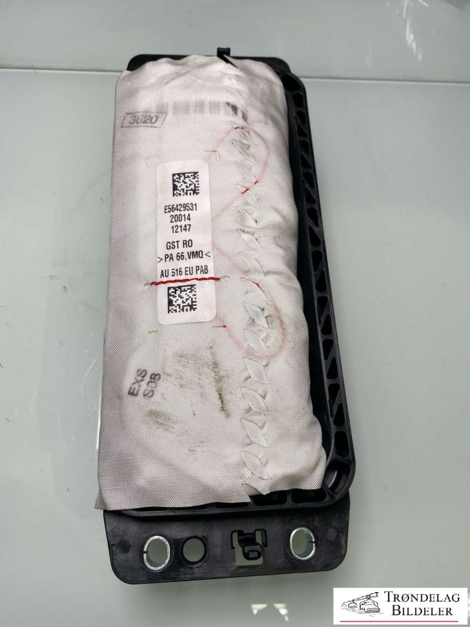 Airbag passasjer til Audi e-tron, 2018-->>  (4KE 880 204 D)