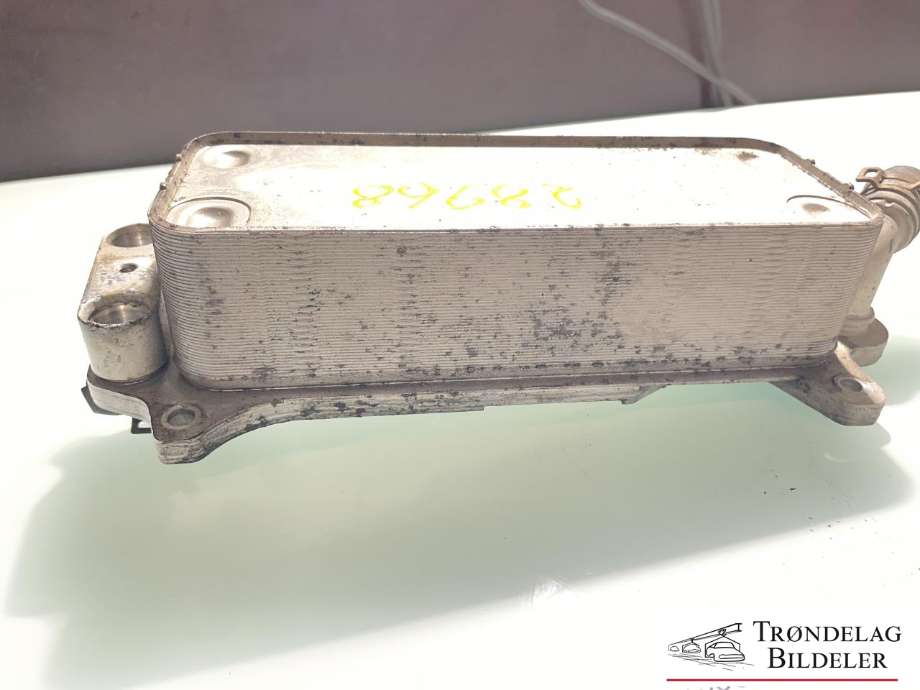 Oljekjøler til Audi A6, Allroad 2015-2019 (Type III, Fase 2) (C7) (C7) (059 117 015 K|)