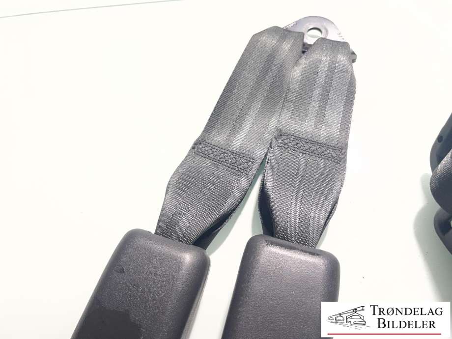Sikkerhetsbelte bak høyre til Toyota Hilux 2006-2011 (733600K010B0|733600K011B0|)