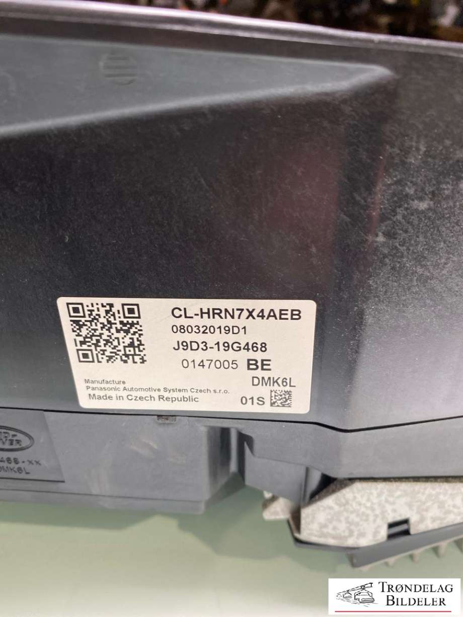 Instrumentpanel til Jaguar I-PACE 2018-->>  (T4K1257|J9D319G468BF|T4K20223 |J9D319G468BG|)