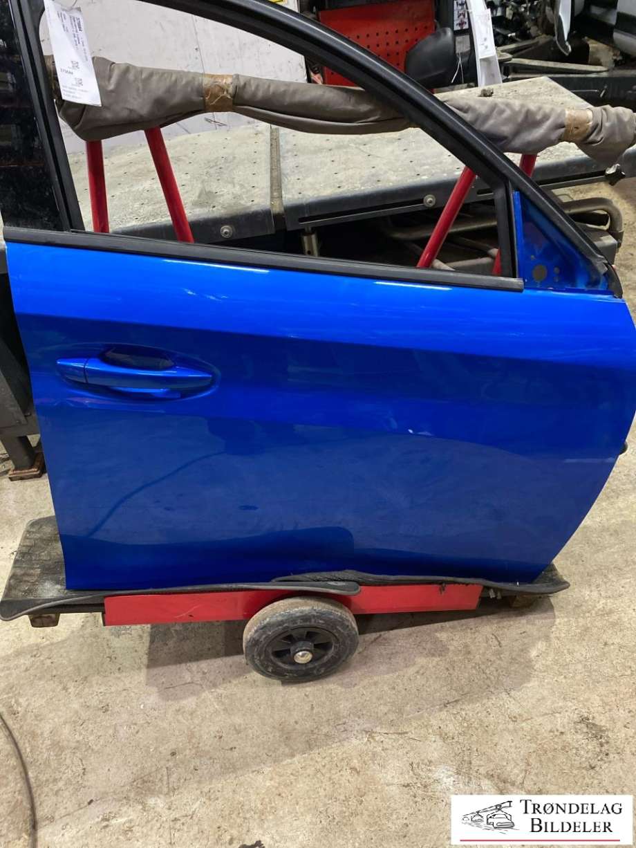 Dør høyre foran til Peugeot e-208, 2019-->>  (98 298 104 80)