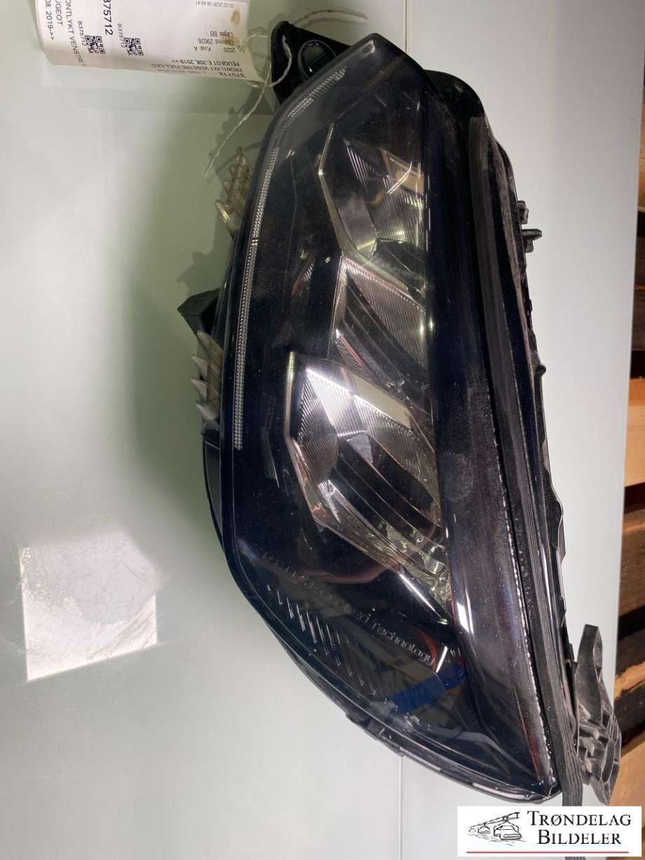 Frontlykt venstre full-LED til Peugeot e-208, 2019-->>  (16 562 386 80)