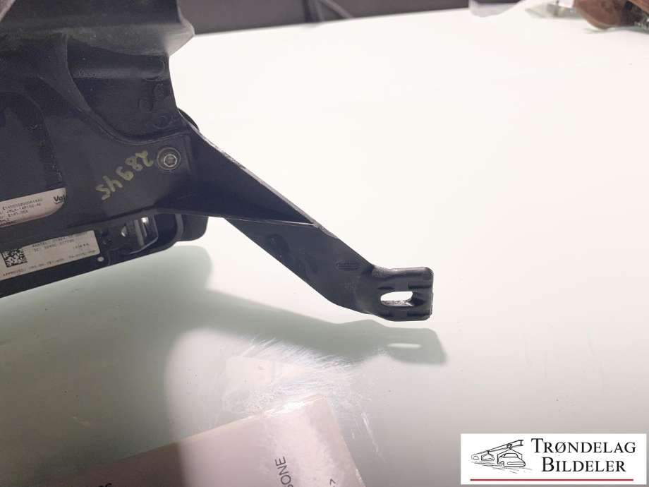 Sensor blindsone til Jaguar I-PACE 2018-->>  (JPLA-14F152-AD|)