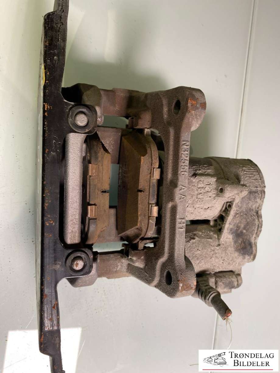 Bremsecaliper høyre bak, elektrisk til XPeng G9 2023-->>