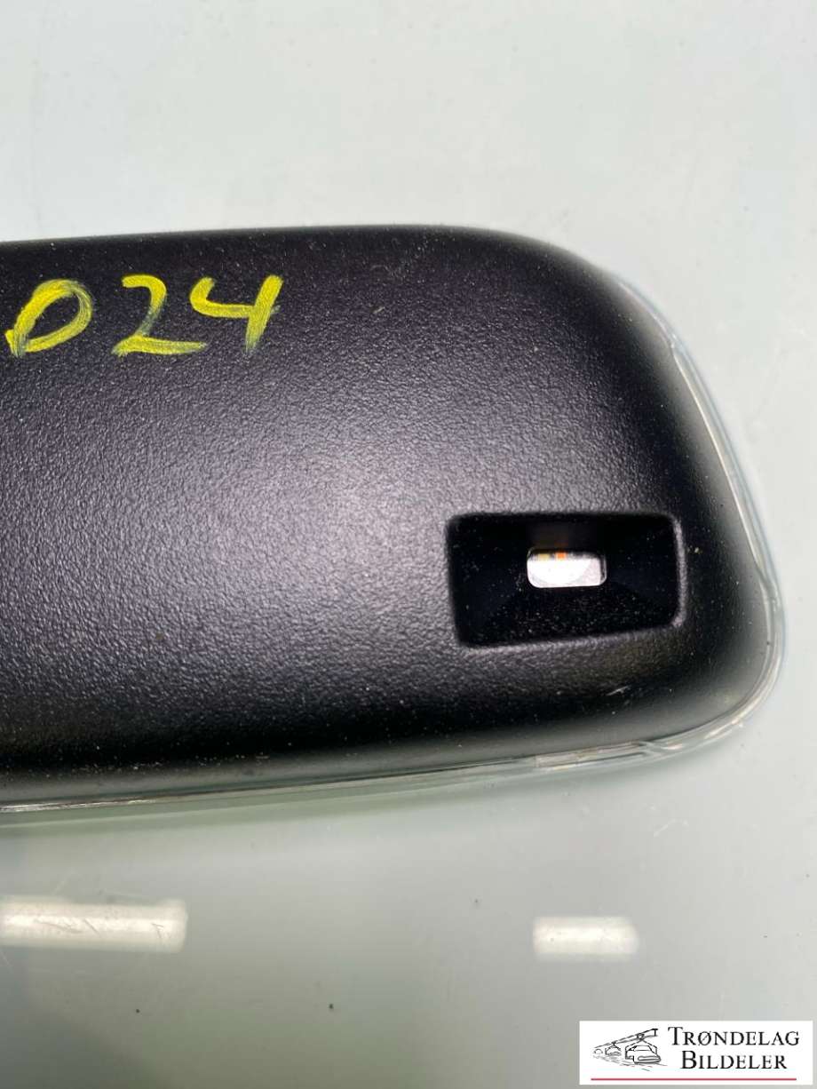 Speil innvendig til XPeng G9 2023-->>  