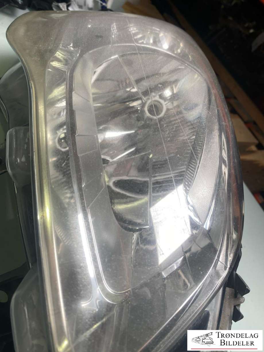 Frontlykt høyre halogen til Citroën Berlingo 2008-2015 (Type II, Fase 1)  (6206K6|89318049|)