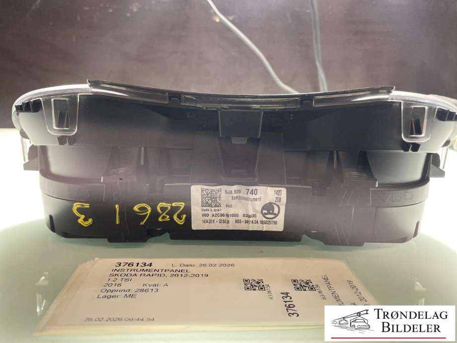 Instrumentpanel til Škoda Rapid 2012-2019  (5JB 857 053 A|5JA 920 740|)