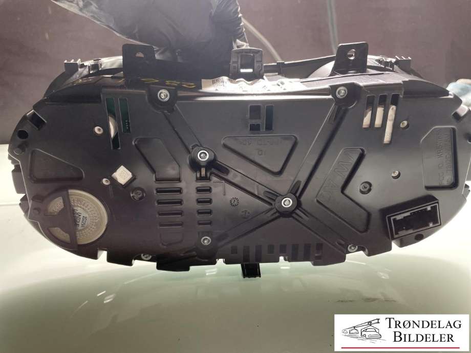 Instrumentpanel til Škoda Rapid 2012-2019  (5JB 857 053 A|5JA 920 740|)
