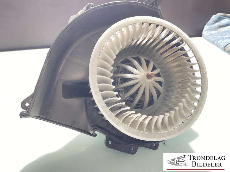 Varmeapparat motor til Škoda Rapid 2012-2019  (6R1 819 015|)