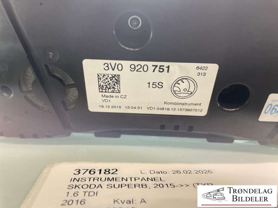 Instrumentpanel til Škoda Superb 2015-->> (Type III)  (3V0 920 751|)