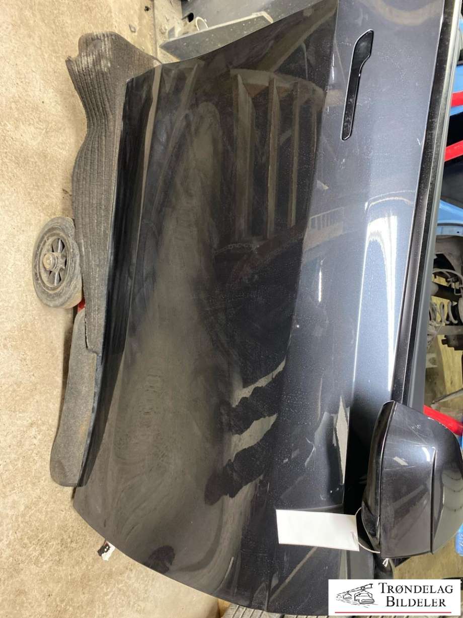 Dør høyre foran til Tesla Model Y 2024-->> (Type II)  