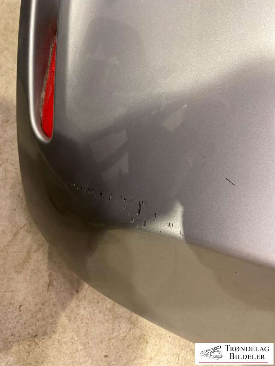Støtfanger bak til Nissan Leaf 2011-2017 (Type I)  (85022-3NL0H|85022-3NL7A|850223NL7A|850223NL0H|)