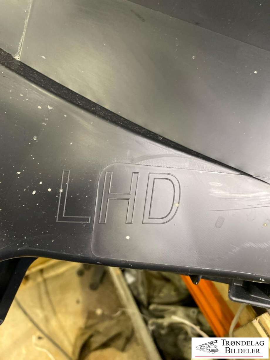 Deksel til Tesla Model Y 2024-->> (Type II)  (1930440-00-E|1930441-00-D|)