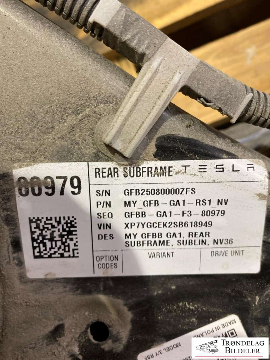 Travers bak til Tesla Model Y 2024-->> (Type II) (1344580-00-B|)