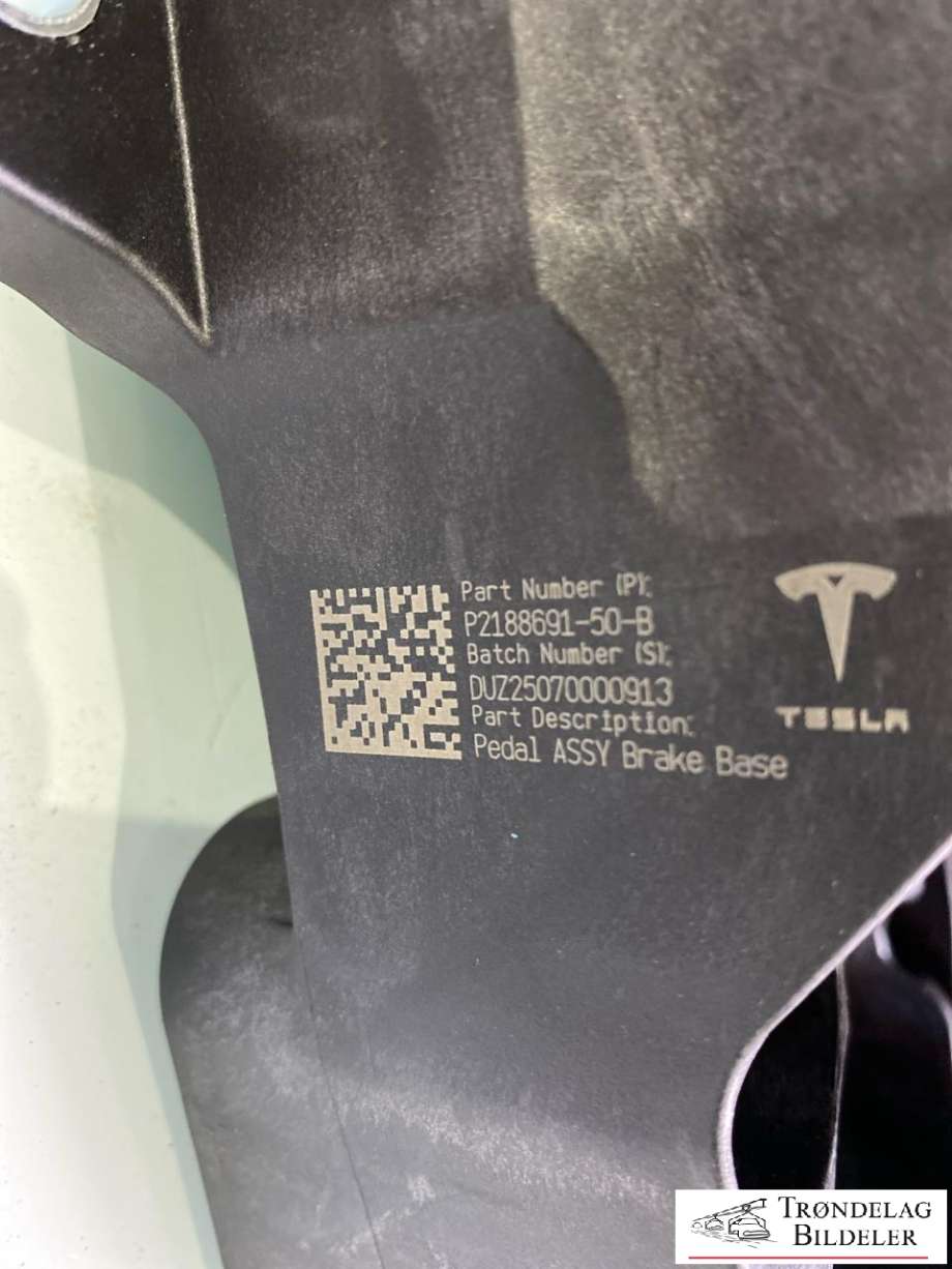 Pedal brems til Tesla Model Y 2024-->> (Type II)  
