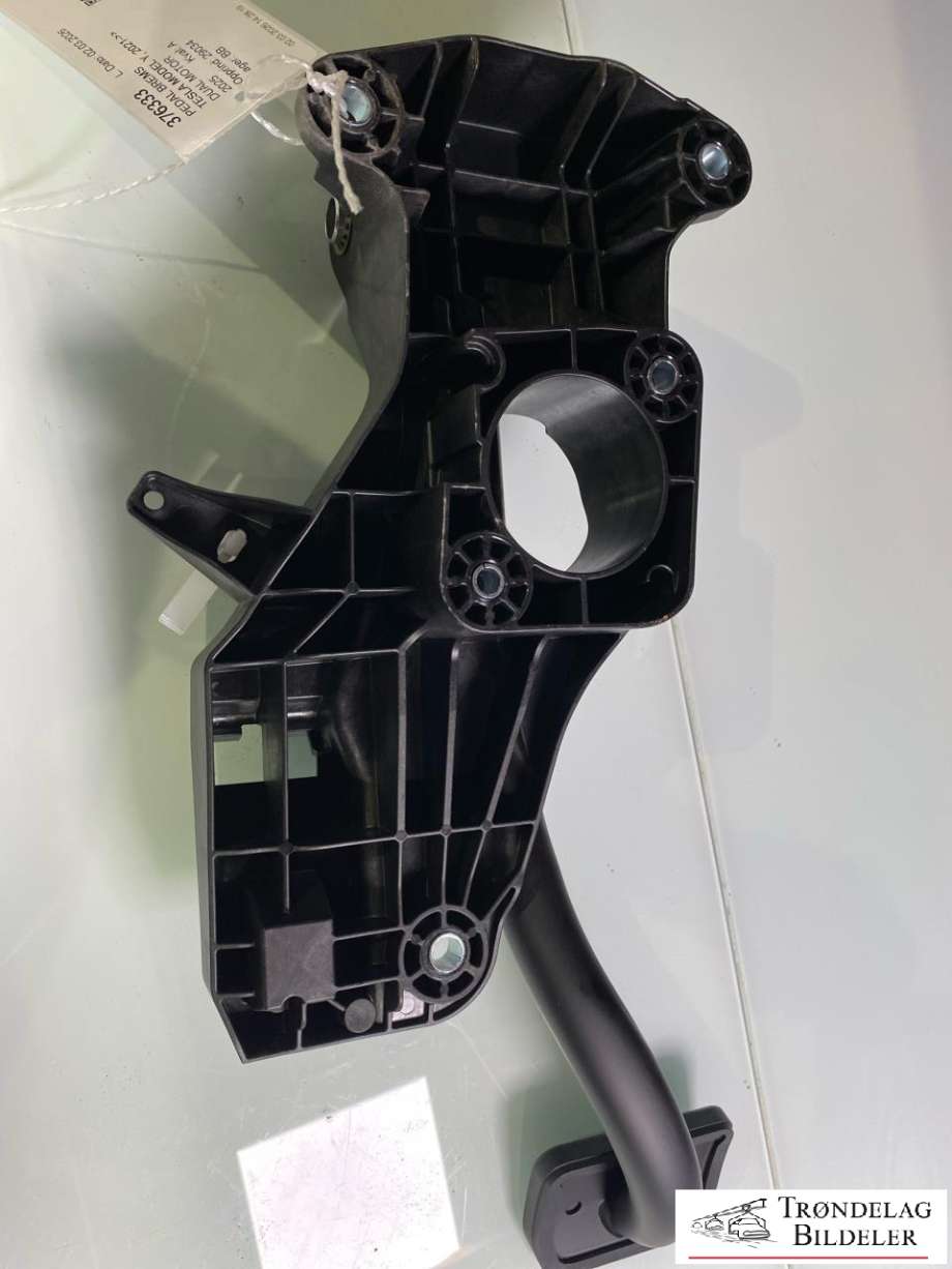 Pedal brems til Tesla Model Y 2024-->> (Type II)  