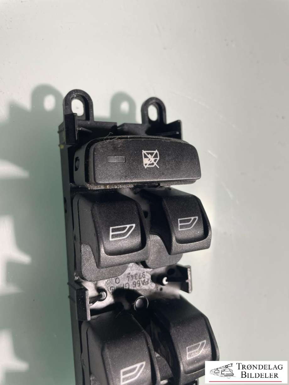 Bryter ruteheis førerdørspanel til Volvo V70 2007-2013 (Type III, Fase 1) (30773269|31295114|)