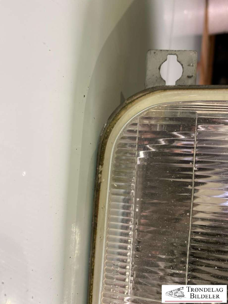 Frontlykt høyre halogen til Lastebil Volvo FL7 0-->>  (34498|)