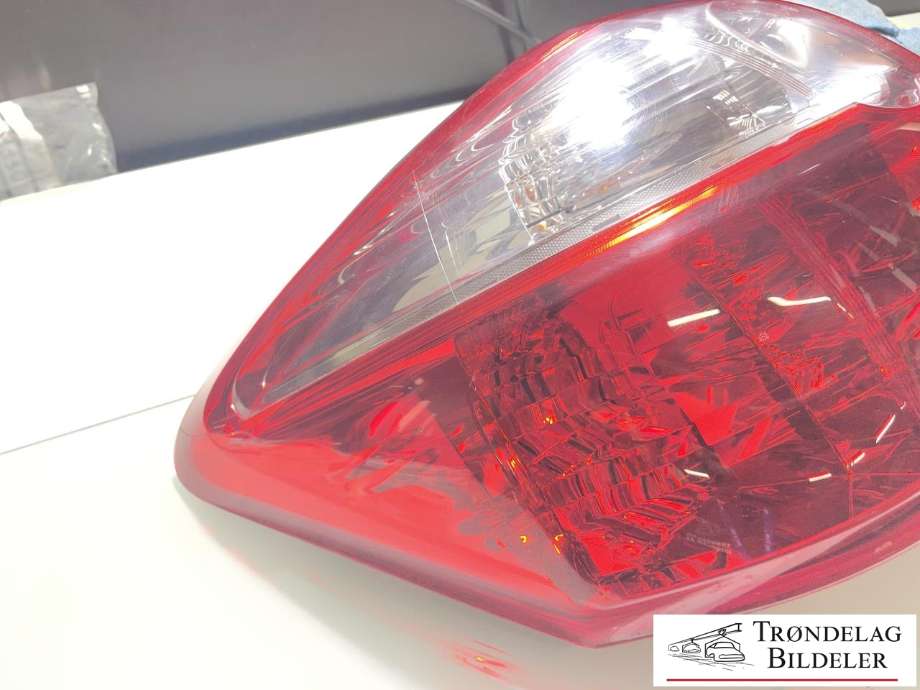 Baklykt venstre til Toyota Auris 2010-2012 (Type I, Fase 2)  (8156102540|)
