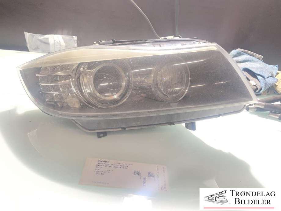 Frontlykt høyre xenon til BMW 3-Serie 2005-2011 (E90/E91/E92/E93) (E90/E91/E92/E93) (63117202584|7172536|63117318327|W003T19571|63117240248)