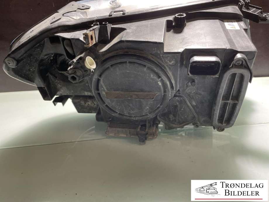 Frontlykt venstre xenon til BMW X3 2010-2017 (F25) (F25) (63 11 7 276 991|63 11 7 356 250|)