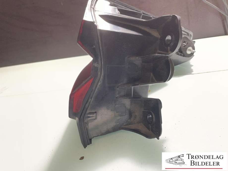 Baklykt venstre ytre til BMW 5-Serie 2017-->> (G30/G31) (G30/G31) (63 21 7 376 463|)