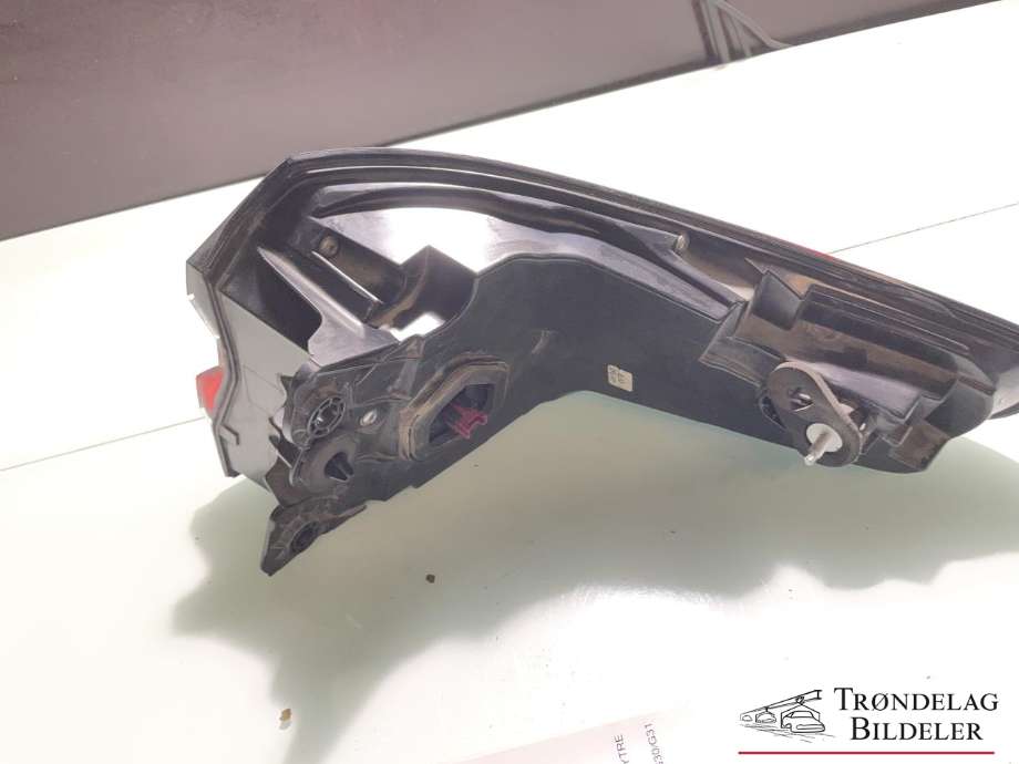 Baklykt venstre ytre til BMW 5-Serie 2017-->> (G30/G31) (G30/G31) (63 21 7 376 463|)