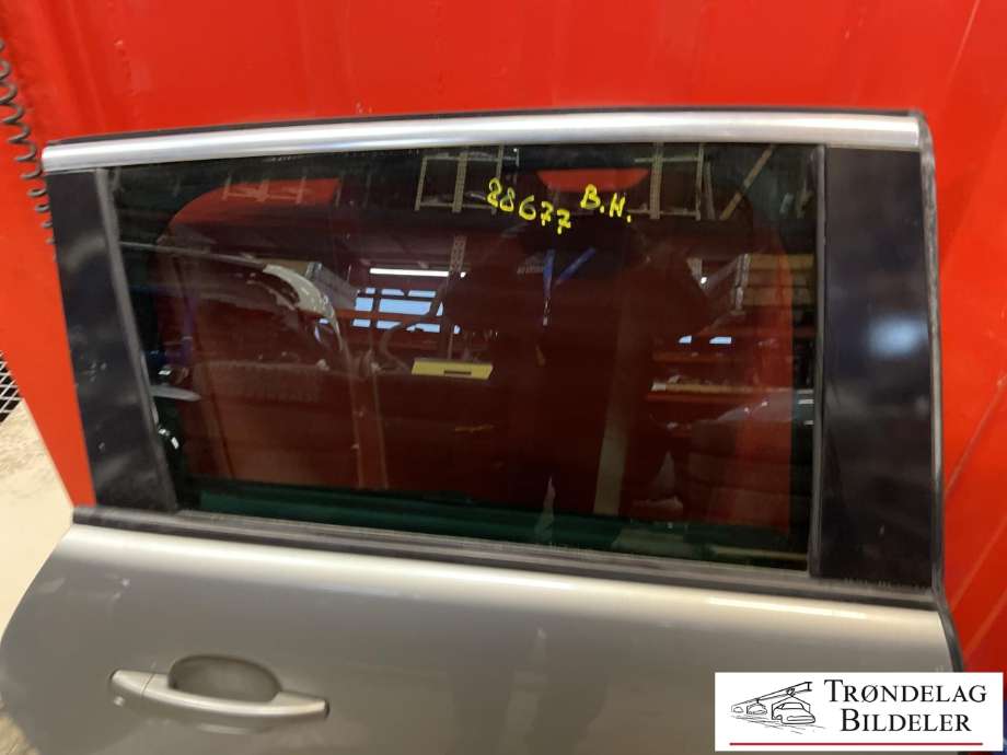 Dør høyre bak til Peugeot 3008 2009-2016 (Type I)  (9008 V4|)