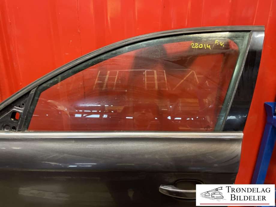 Dør venstre foran til Audi A4 2007-2014 (Type IV) (B8) (B8) (8K0 831 051 J|)