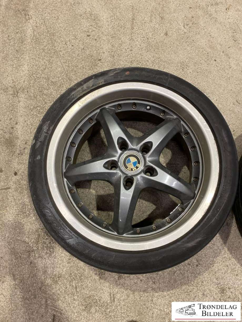 Hjulsett aluminium sommer til BMW 5-Serie 2003-2010 (E60/E61) (E60/E61) (CROSSLEADER PRTECH DSU 02|265/40-18| 101Y| 9|5JX18 5X120/ET25/CB72|6MM|2 STK 5MM MØNSTREDYBDE S STK UTSLITT|11/2020)