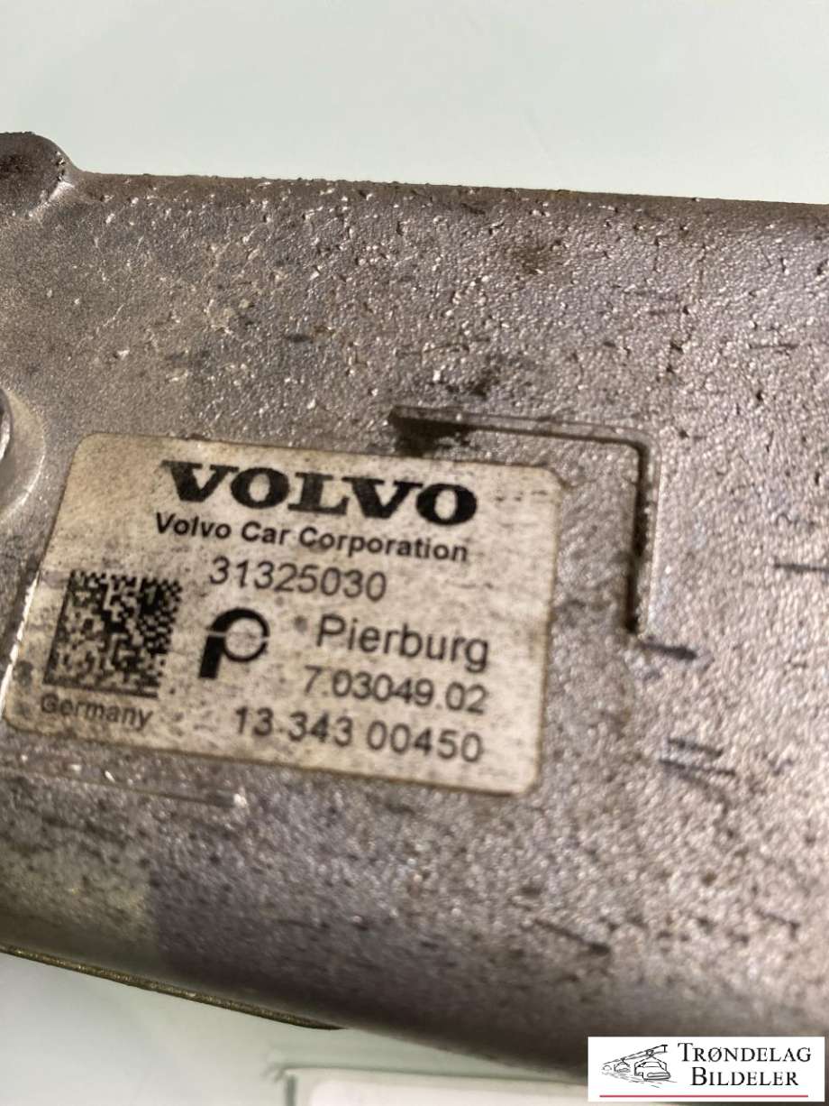EGR-kjøler til Volvo V70 2014-2016 (Type III, Fase 2) (30757778|30774579|31325030)