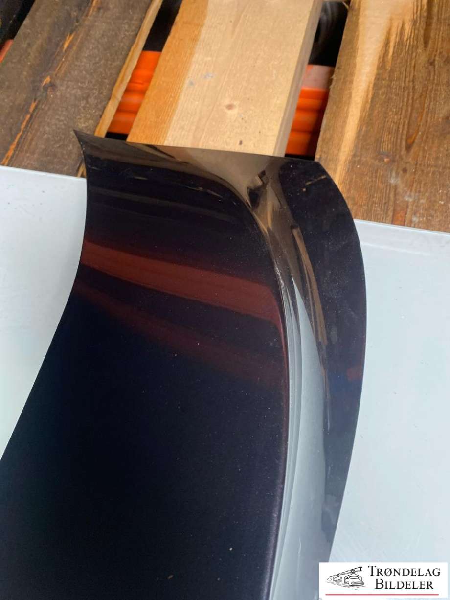 Spoiler bakluke til Tesla Model Y 2024-->> (Type II)  (1939826-00-B|)