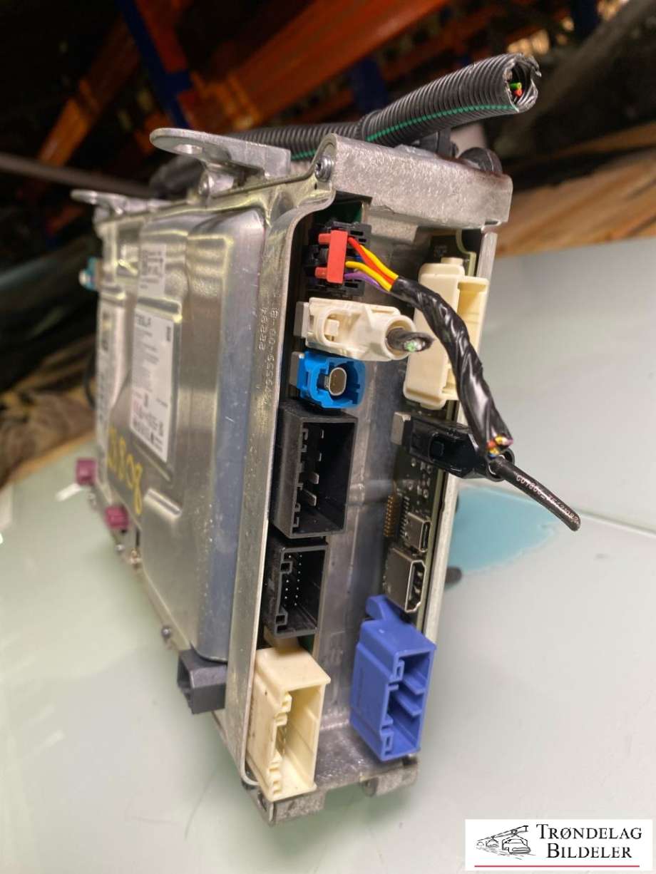 Styreenhet autopilot til Tesla Model Y 2021-2024 (Type I)  (1684435-00-H|)