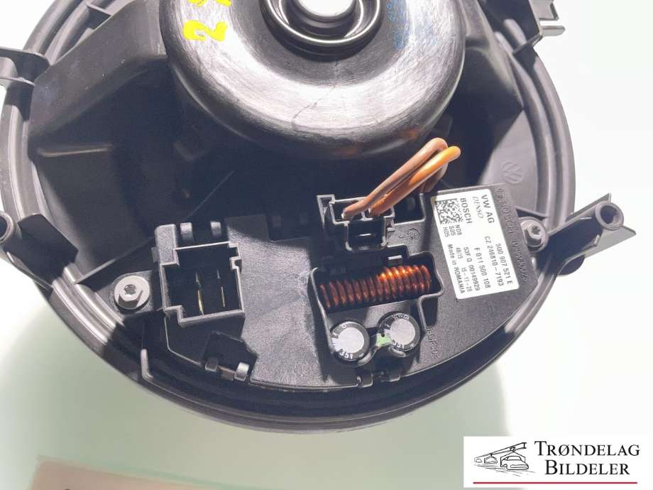Varmeapparat motor til Škoda Superb 2015-->> (Type III)  (5Q1819021|5Q1819021A|5Q1819021B|5Q1819021C|5Q1819021E|5Q1819021F|5Q1819021G|5Q1819021H|5Q1819021J|0130115576|5WA907521|5Q0907521C|5Q0907521A|5Q0907521E|F01150105)