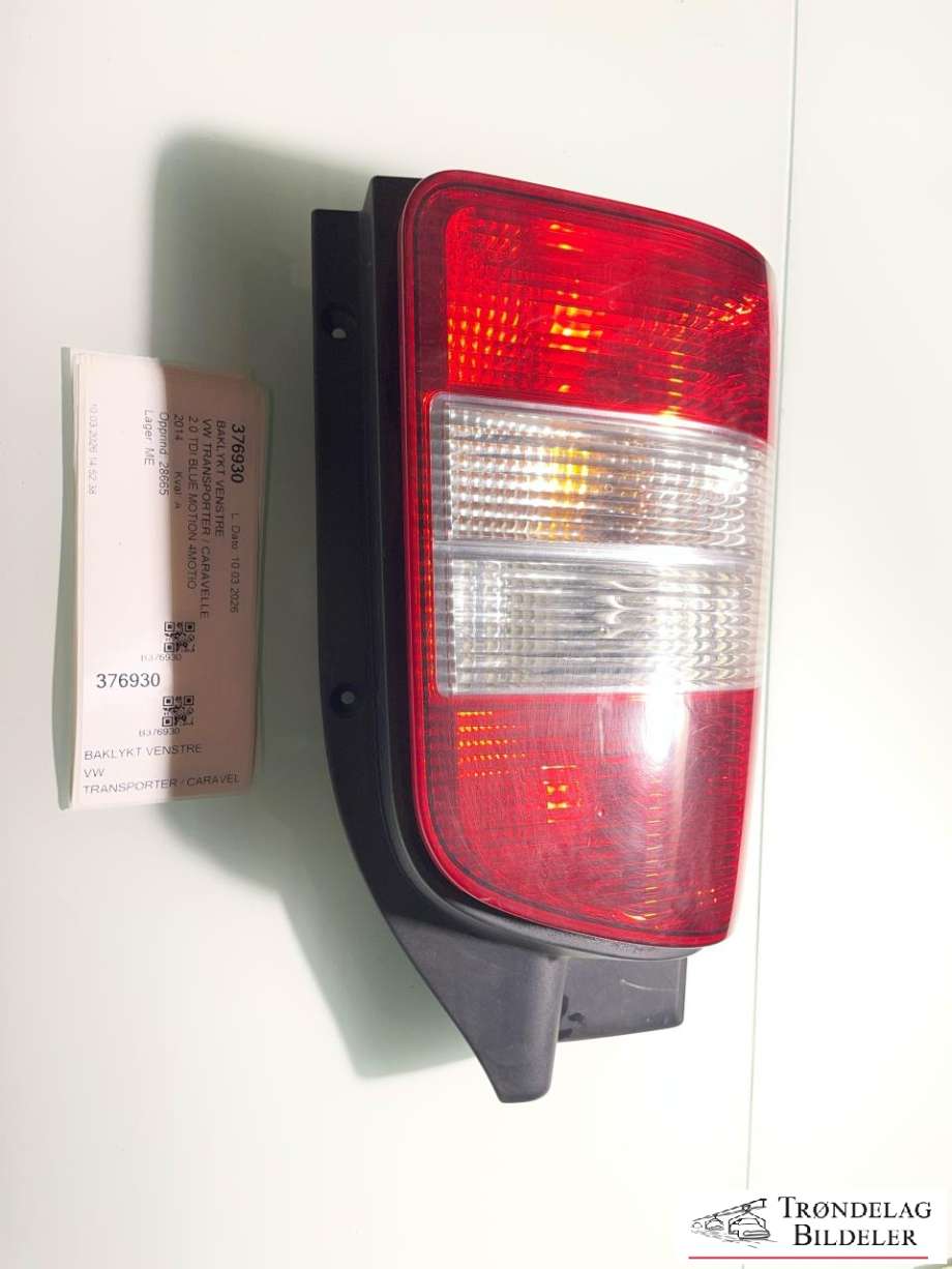 Baklykt venstre til VW Transporter / Caravelle, 2009-2015 (Fase 2) (T5) (T5) (7H0 945 095 L)