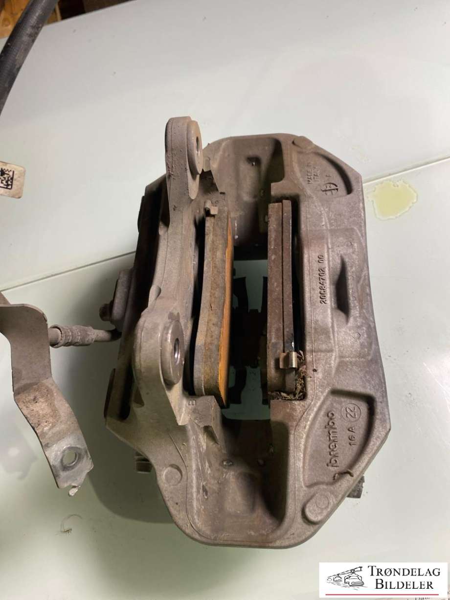 Bremsecaliper høyre foran til Tesla Model Y 2021-2024 (Type I)