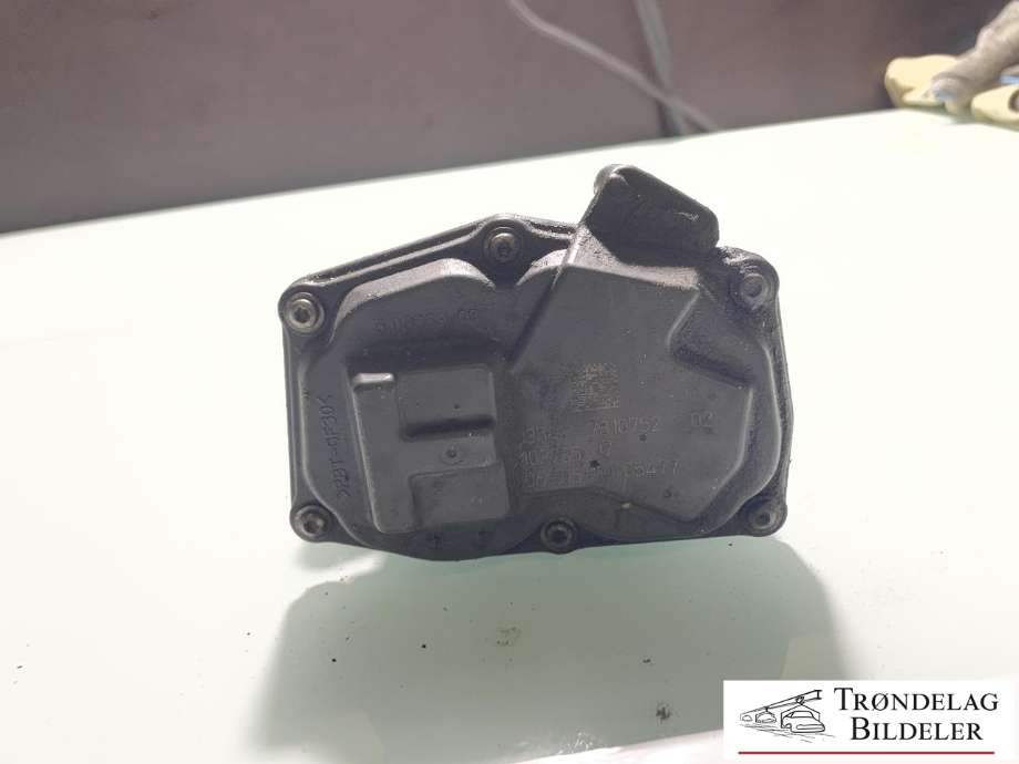 Spjeldhus til BMW 3-Serie 2005-2011 (E90/E91/E92/E93) (E90/E91/E92/E93) (13 54 7 810 752|)