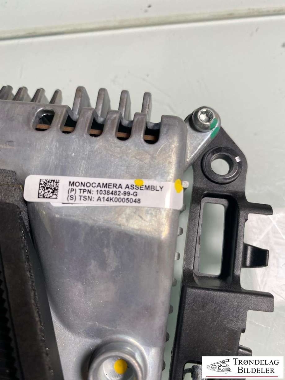 Parkeringskamera foran til Tesla Model S 2013-2016 (Fase 1) (1038482-99-G|)