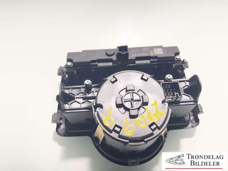 Bryter lys til Mercedes Vito 2014-->> (W447) (W447) (A 246 905 02 50  9107|A 246 905 02 50|)