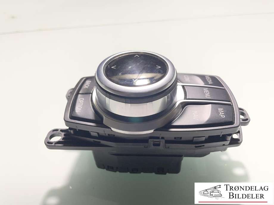 Bilstereo betjeningspanel til BMW 2-Serie, Active/Gran Tourer 2014-->> (F45/F46) (F45/F46) (65 82 5 A3B 1E4|)