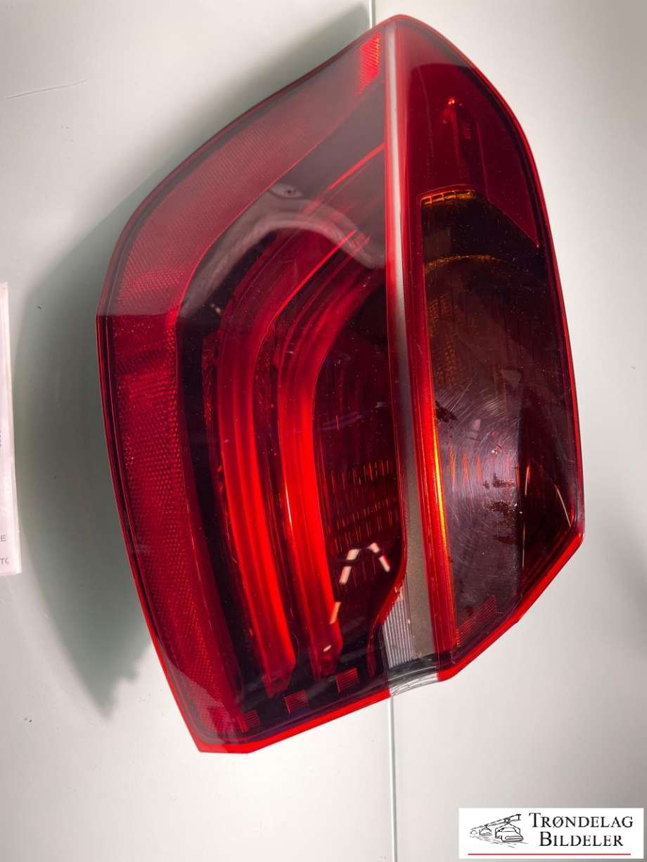 Baklykt venstre ytre til BMW 2-Serie, Active/Gran Tourer 2014-->> (F45/F46) (F45/F46) (63 21 7 311 059|)