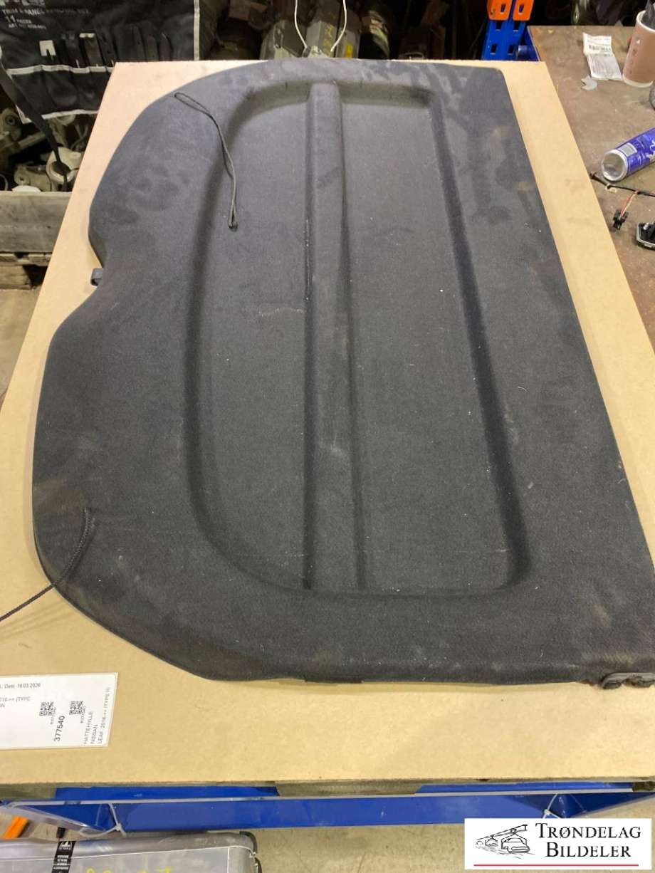 Hattehylle til Nissan Leaf, 2018-->> (Type II)  (799105SA1A)
